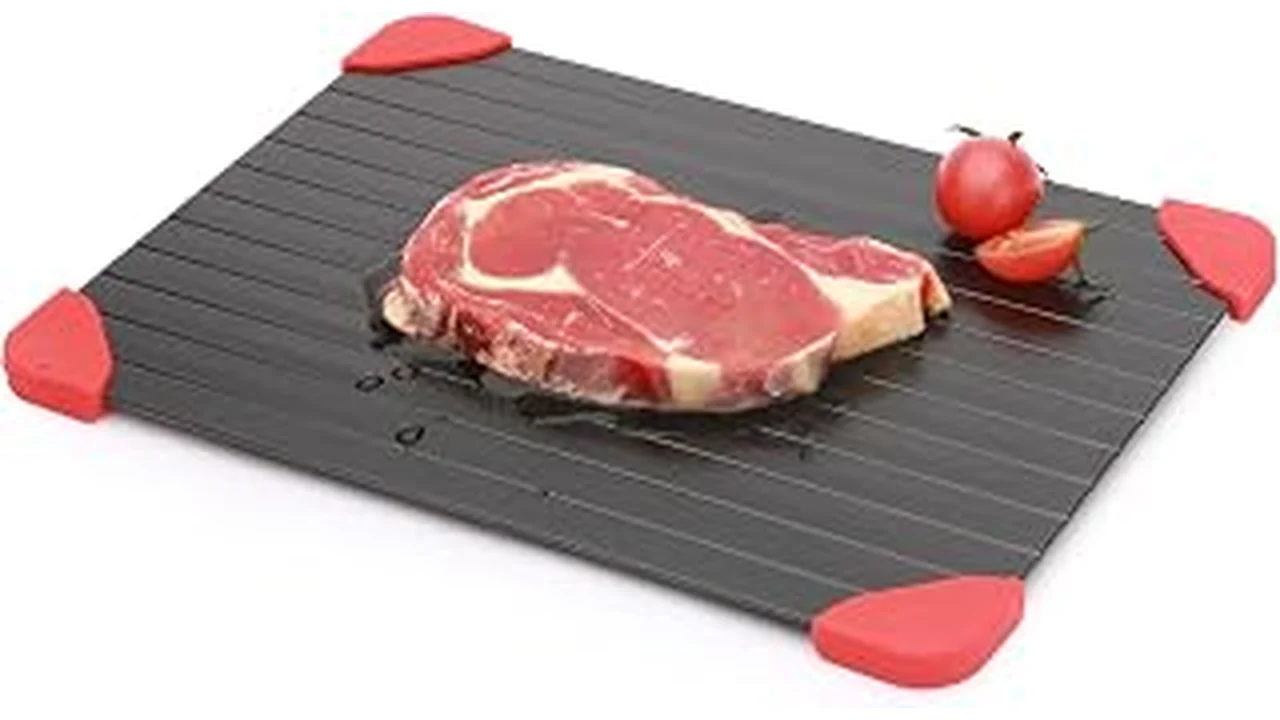 The image shows a featured thawing tray, highlighting a top product for frozen meat.